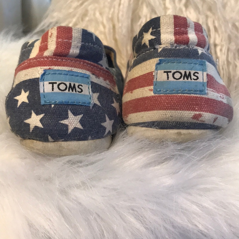 🌟RED WHITE BLUE USA AMERICA TOMS SLIP ON’s SZ 7.5 - Picture 4 of 8